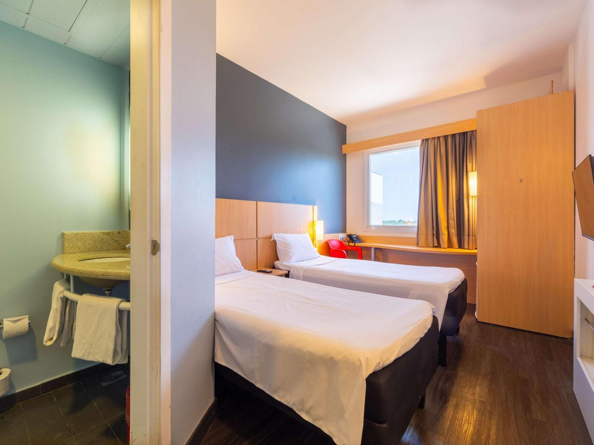Ibis Manaus Aeroporto Hotel ภายนอก รูปภาพ
